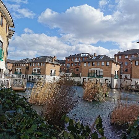 Riverside 1Br With Easy Transport 20Min To City Centre 伦敦 外观 照片