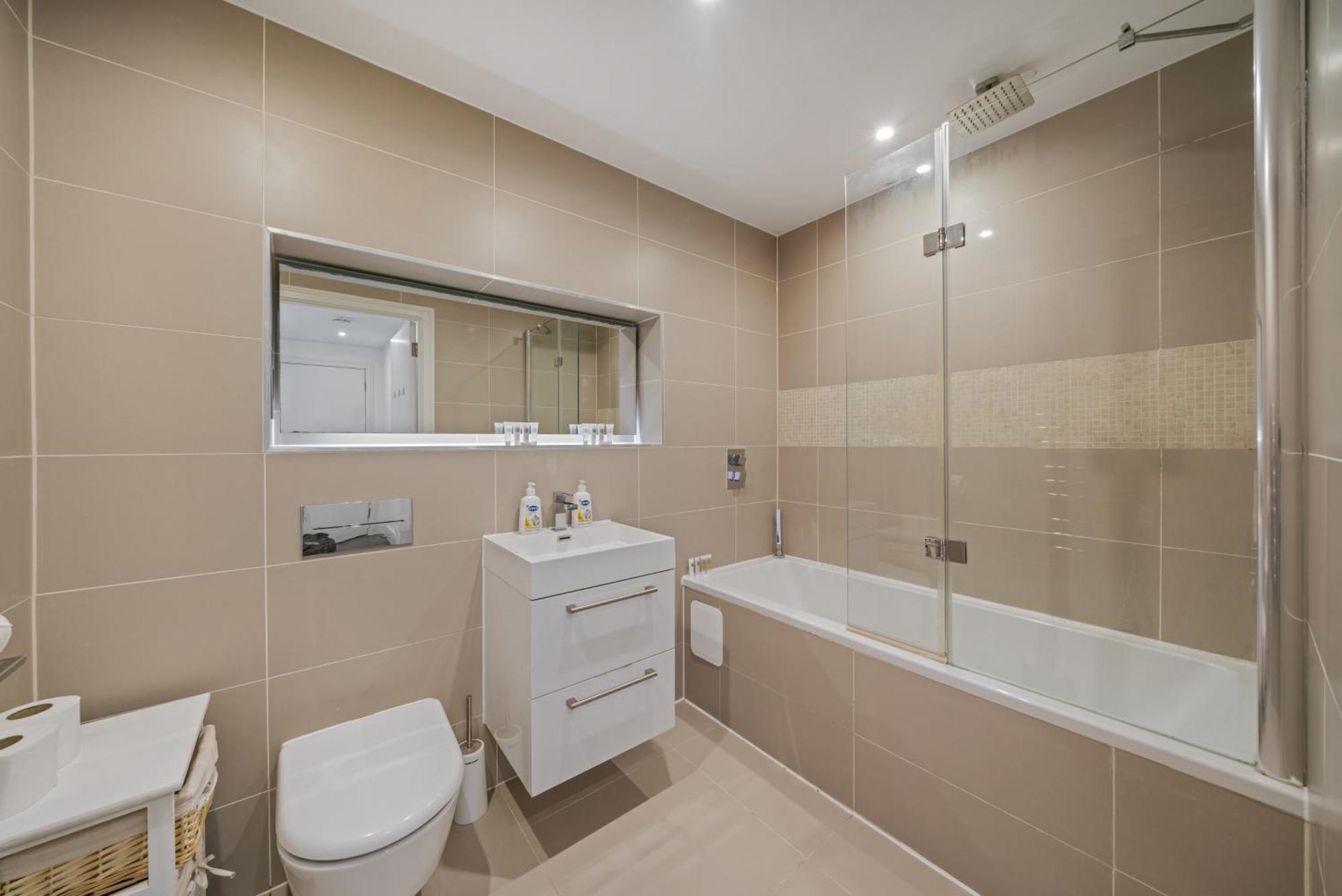 Riverside 1Br With Easy Transport 20Min To City Centre 伦敦 外观 照片