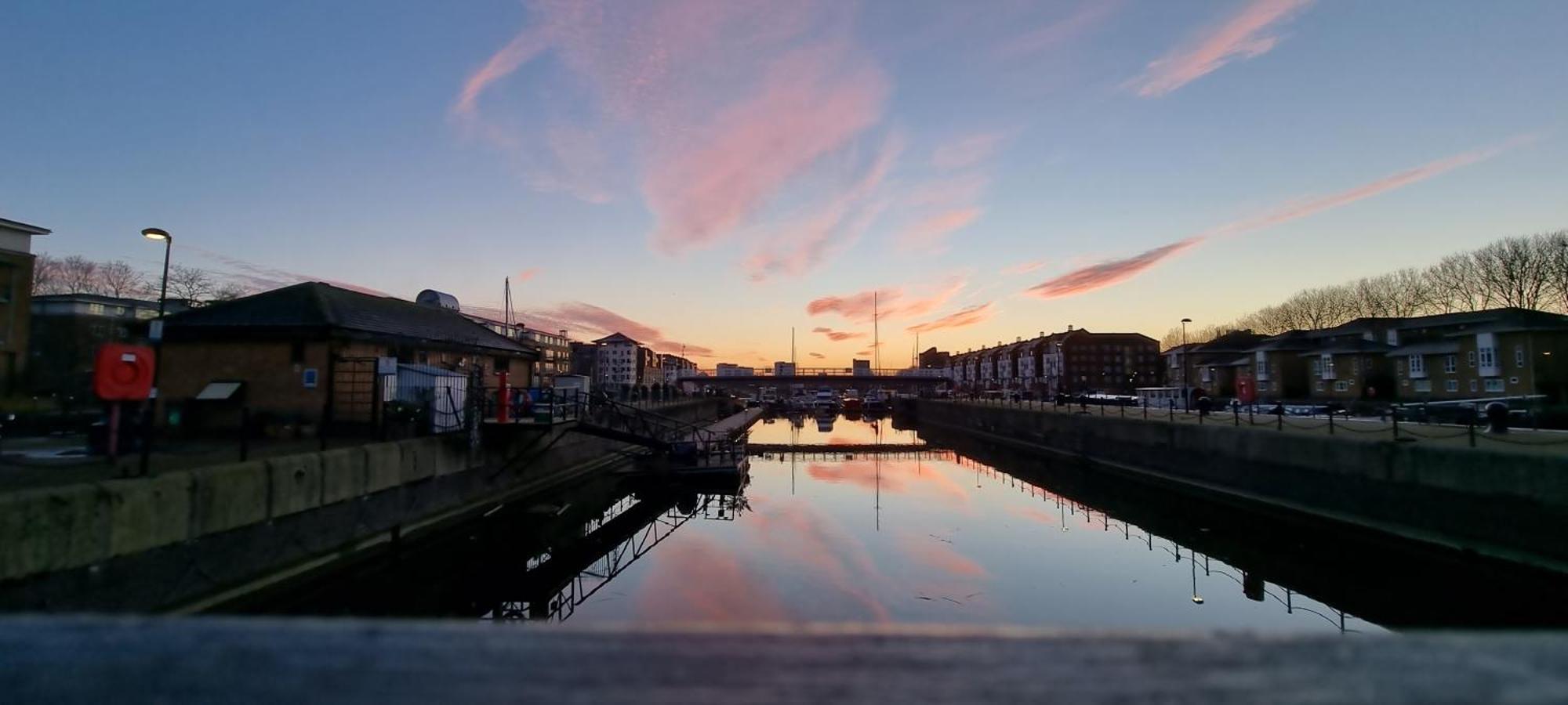 Riverside 1Br With Easy Transport 20Min To City Centre 伦敦 外观 照片
