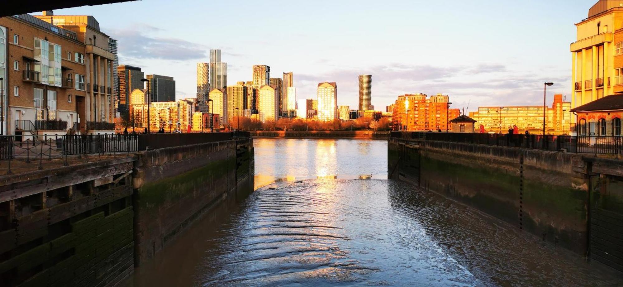 Riverside 1Br With Easy Transport 20Min To City Centre 伦敦 外观 照片